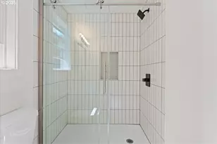 6640 N Columbia Blvd, Portland, OR 97203 - Photo 23