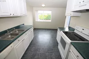 1903 W 31st St, Vancouver, WA 98660 - Photo 7