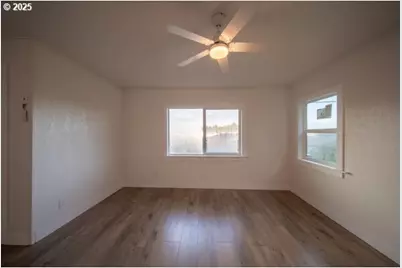 428 Elm Ave, Reedsport, OR 97467 - Photo 7