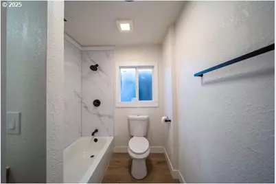 428 Elm Ave, Reedsport, OR 97467 - Photo 23