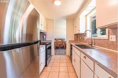 2410 Gilham Rd, Eugene, OR 97408 - Photo 19