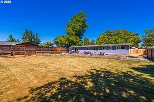 2410 Gilham Rd, Eugene, OR 97408 - Photo 27