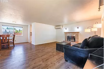 2410 Gilham Rd, Eugene, OR 97408 - Photo 7