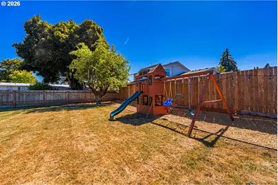 2410 Gilham Rd, Eugene, OR 97408 - Photo 25