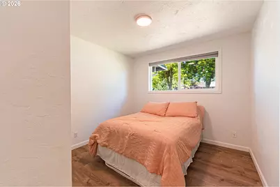 2410 Gilham Rd, Eugene, OR 97408 - Photo 13