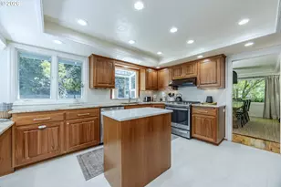 425 Stonegate St, Eugene, OR 97401 - Photo 17