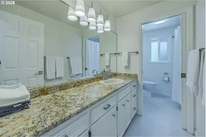 425 Stonegate St, Eugene, OR 97401 - Photo 33