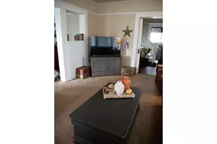 645 Juniper St, Junction City, OR 97448 - Photo 5