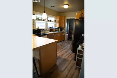 645 Juniper St, Junction City, OR 97448 - Photo 9