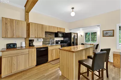 69458 E Vine Maple Dr, Rhododendron, OR 97049 - Photo 9