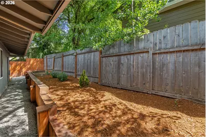 2211 SW Marigold St, Portland, OR 97219 - Photo 39