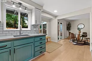 2211 SW Marigold St, Portland, OR 97219 - Photo 17