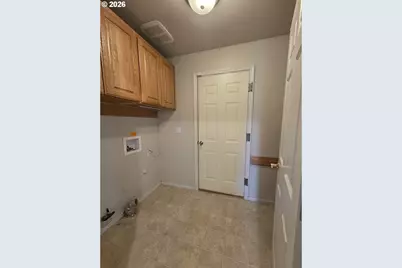 204 Greyfox Dr, Sutherlin, OR 97479 - Photo 19