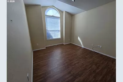 204 Greyfox Dr, Sutherlin, OR 97479 - Photo 11