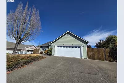 204 Greyfox Dr, Sutherlin, OR 97479 - Photo 5