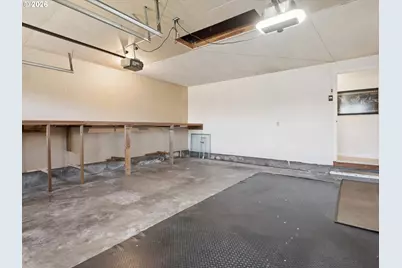 2389 Umpqua Rd, Woodburn, OR 97071 - Photo 23