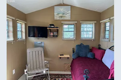 88433 2nd Ave, Florence, OR 97439 - Photo 17