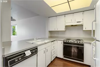 6685 W Burnside St #343, Portland, OR 97210 - Photo 15