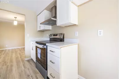 1885 SW 216th Ave, Beaverton, OR 97003 - Photo 9