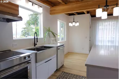 1166 Winsor Ave, North Bend, OR 97459 - Photo 7