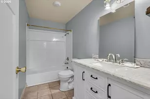 180 Woodcrest Ct, Woodburn, OR 97071 - Photo 21