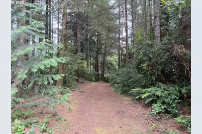 Russell Dr, Florence, OR 97439 - Photo 19