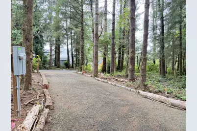 Russell Dr, Florence, OR 97439 - Photo 13