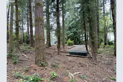 Russell Dr, Florence, OR 97439 - Photo 15