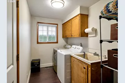 4570 39th Ave, Salem, OR 97301 - Photo 25