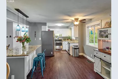 4570 39th Ave, Salem, OR 97301 - Photo 11