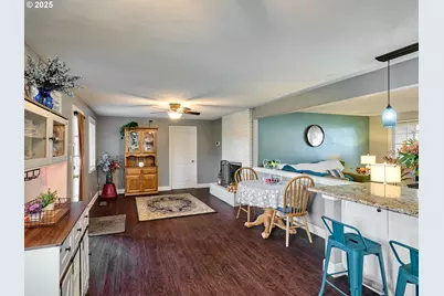 4570 39th Ave, Salem, OR 97301 - Photo 7