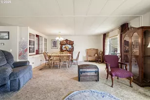 1225 W 10th Ave, Junction City, OR 97448 - Photo 9