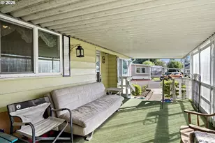1225 W 10th Ave, Junction City, OR 97448 - Photo 5