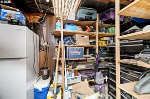 1225 W 10th Ave, Junction City, OR 97448 - Photo 35