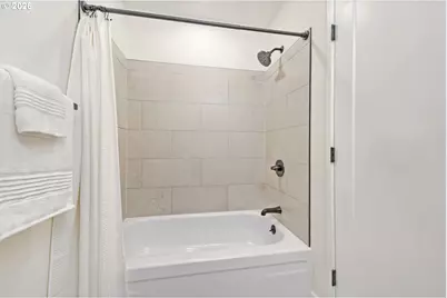 23821 NE Treehill Dr, Wood Village, OR 97060 - Photo 21