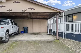 658 S 57th St, Springfield, OR 97478 - Photo 37