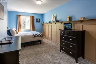 4364 Fox Hollow Rd, Eugene, OR 97405 - Photo 33