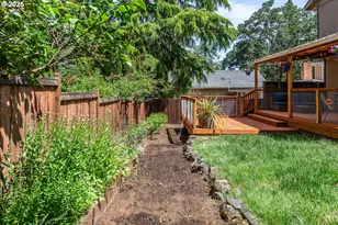 4364 Fox Hollow Rd, Eugene, OR 97405 - Photo 37