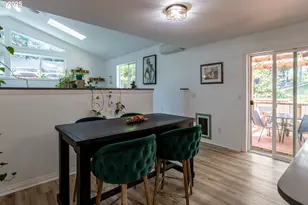 4364 Fox Hollow Rd, Eugene, OR 97405 - Photo 15