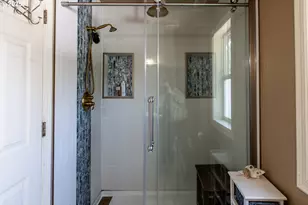 4364 Fox Hollow Rd, Eugene, OR 97405 - Photo 29