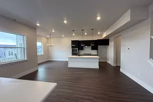 18056 SW Monashee Ln, Beaverton, OR 97007 - Photo 5