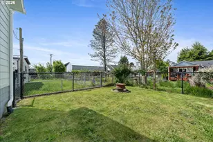 105 10th St, Garibaldi, OR 97118 - Photo 17