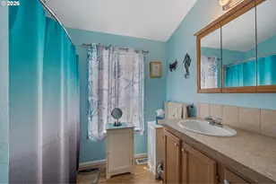105 10th St, Garibaldi, OR 97118 - Photo 13