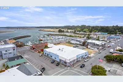 325 SE 2nd St, Bandon, OR 97411 - Photo 5