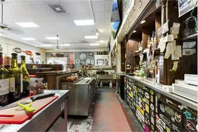 325 SE 2nd St, Bandon, OR 97411 - Photo 17