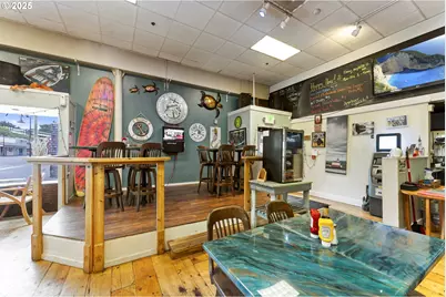 325 SE 2nd St, Bandon, OR 97411 - Photo 11