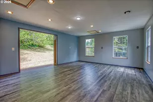 94835 Brunswick Ln, North Bend, OR 97459 - Photo 31