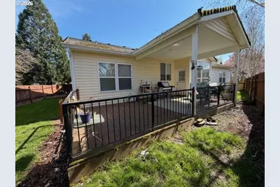 10910 NW 7th Ave, Vancouver, WA 98685 - Photo 5