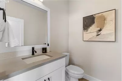 15204 SW Flatcreek Ln, Tigard, OR 97224 - Photo 5