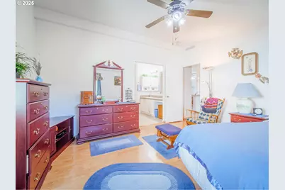 1808 NE 61st Cir, Vancouver, WA 98665 - Photo 13